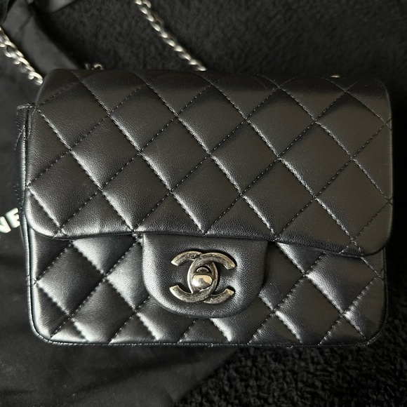 Chanel Classic Mini Square Flap Bag Black Lambskin Leather Quilted Crossbody CC - Picture 1 of 11